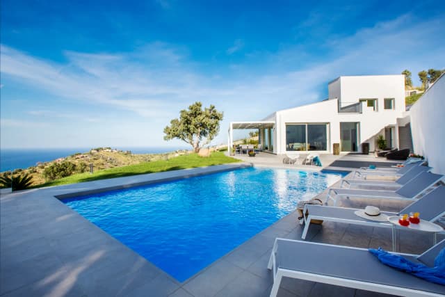 Modern villa with panoramic views and pool in Cefalù – La Balata ...